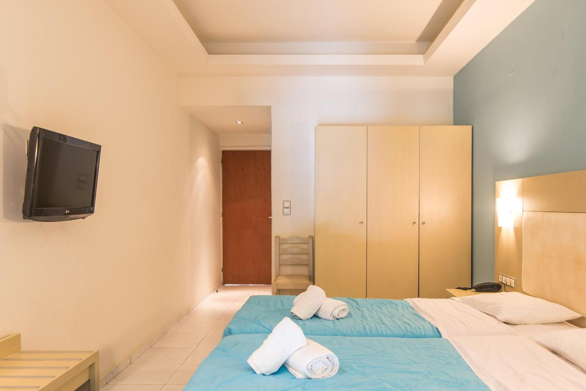 Porto Koukla Hotel 3*