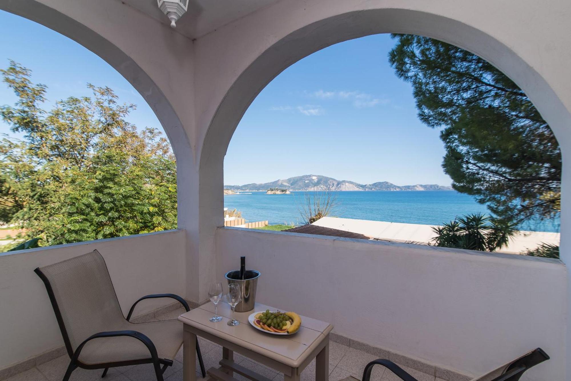 Porto Koukla Hotel